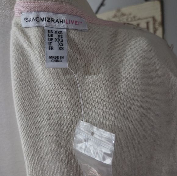 Isaac Mizrahi Women's Cardigan in Soft Brown - Picture 10 of 10